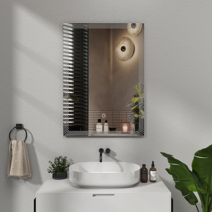 https://images.royalbathrooms.co.uk/catalog/product/images/mirrors/lm1073/lm1073-1.jpg?w=700&h=700&auto=format&fill=solid&fit=fill&fill-color=FFFFFF