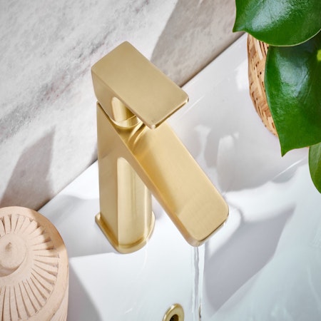 Modern Brushed Brass Muro Basin Mono Mixer Sleek Design Tap for Bathroom Sink Faucets