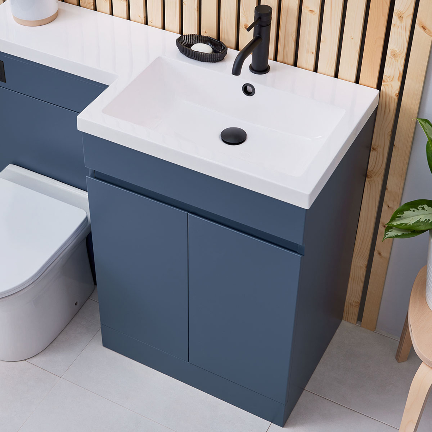 Porto Universal Matt Black Basin Waste
