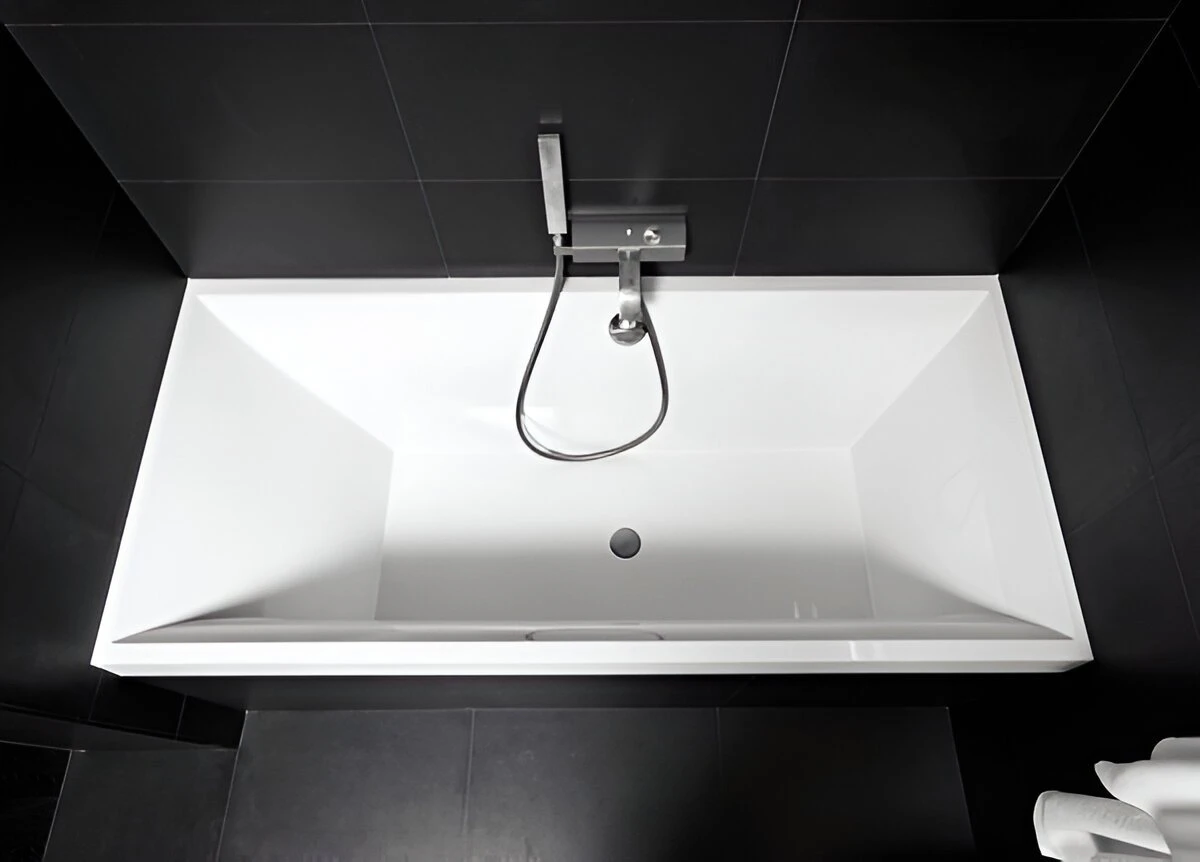 What Is A Standard Bath Size?