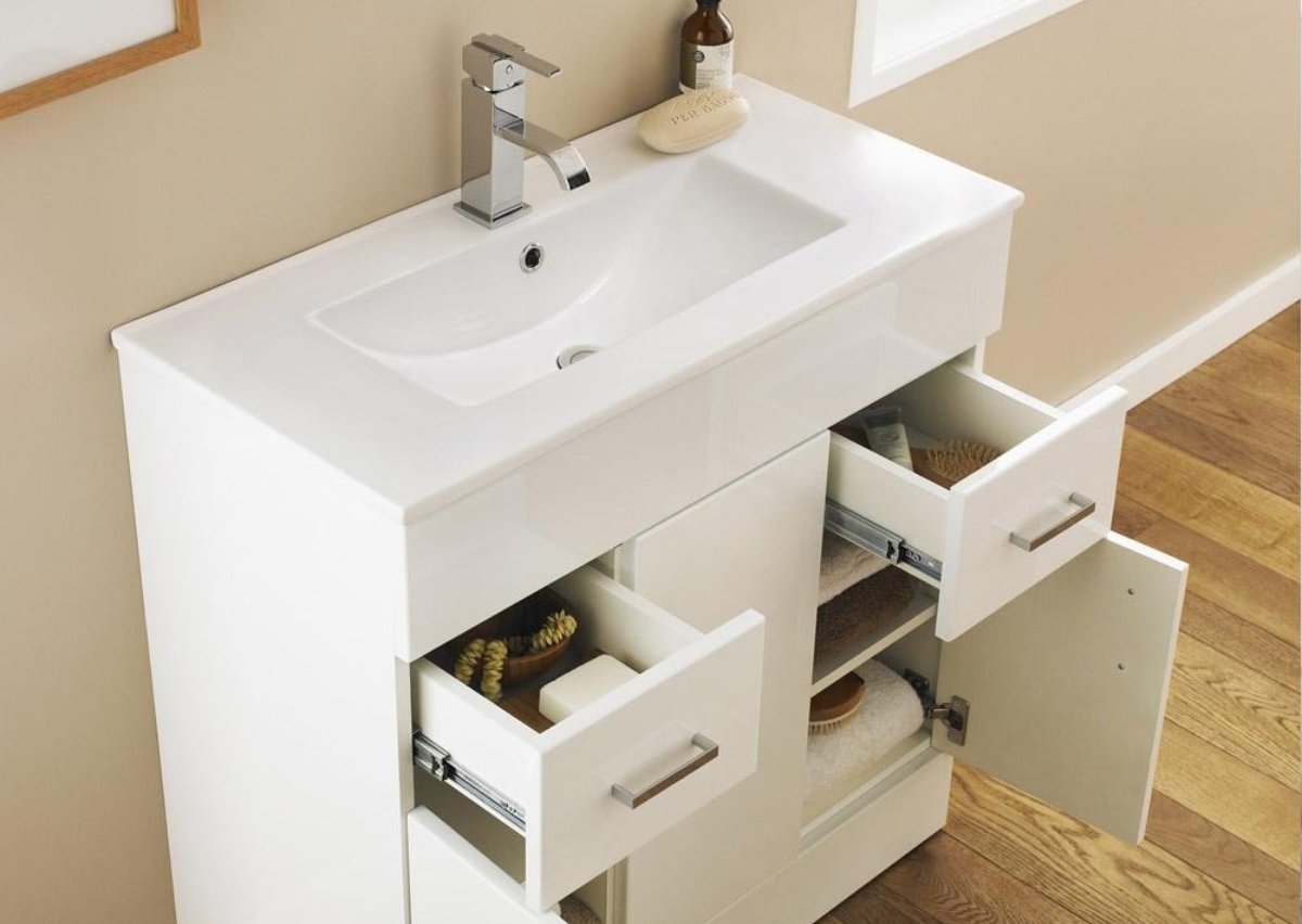 Re-Inventing Minimalism with Counter Style