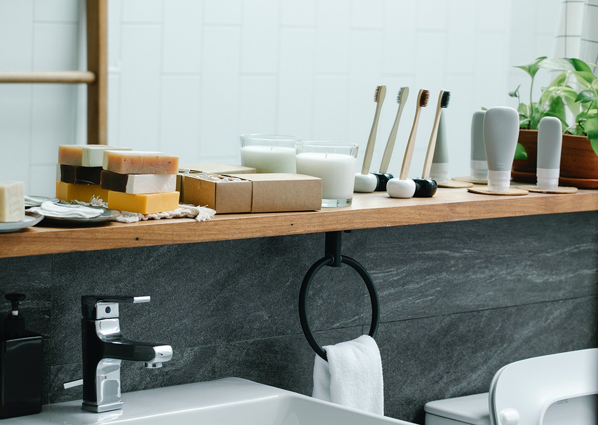 bathroom accessories