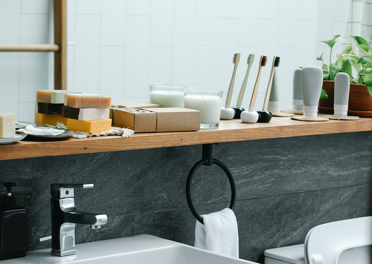 How To Decorate Your Bathroom Shelf