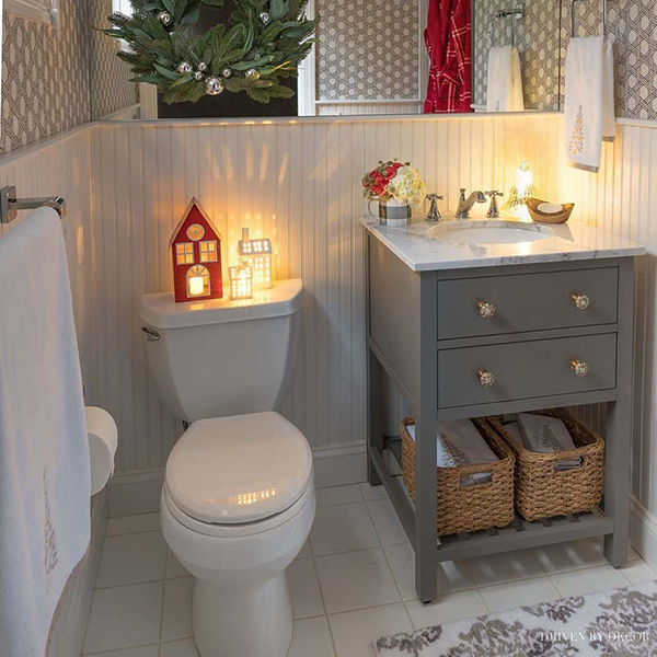 Beautiful Bathroom Decorations for Christmas: Create a Festive Oasis